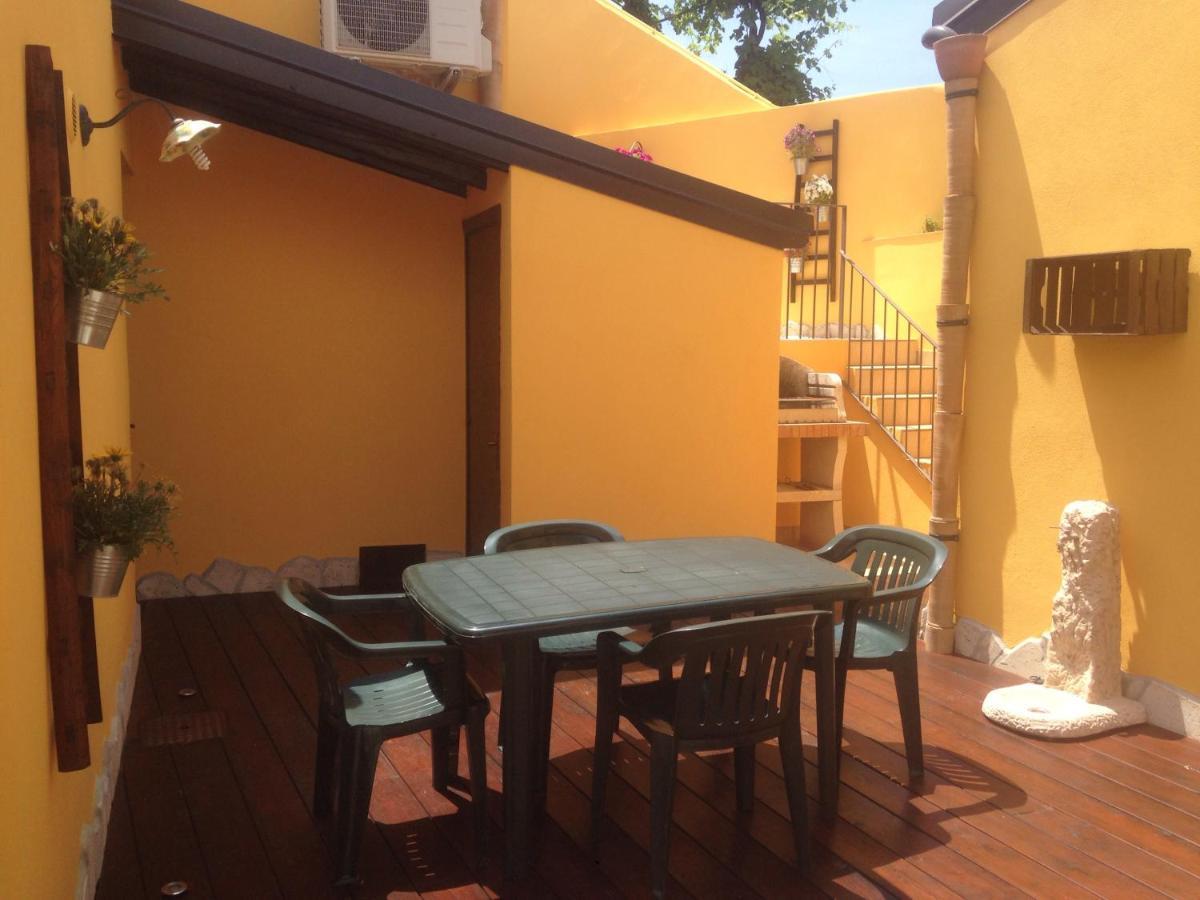 Camilla Affitta Camere Nicolosi Exterior photo