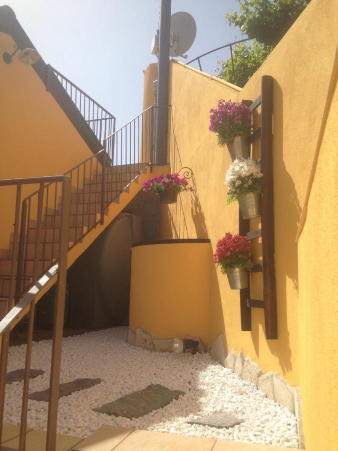 Camilla Affitta Camere Nicolosi Exterior photo